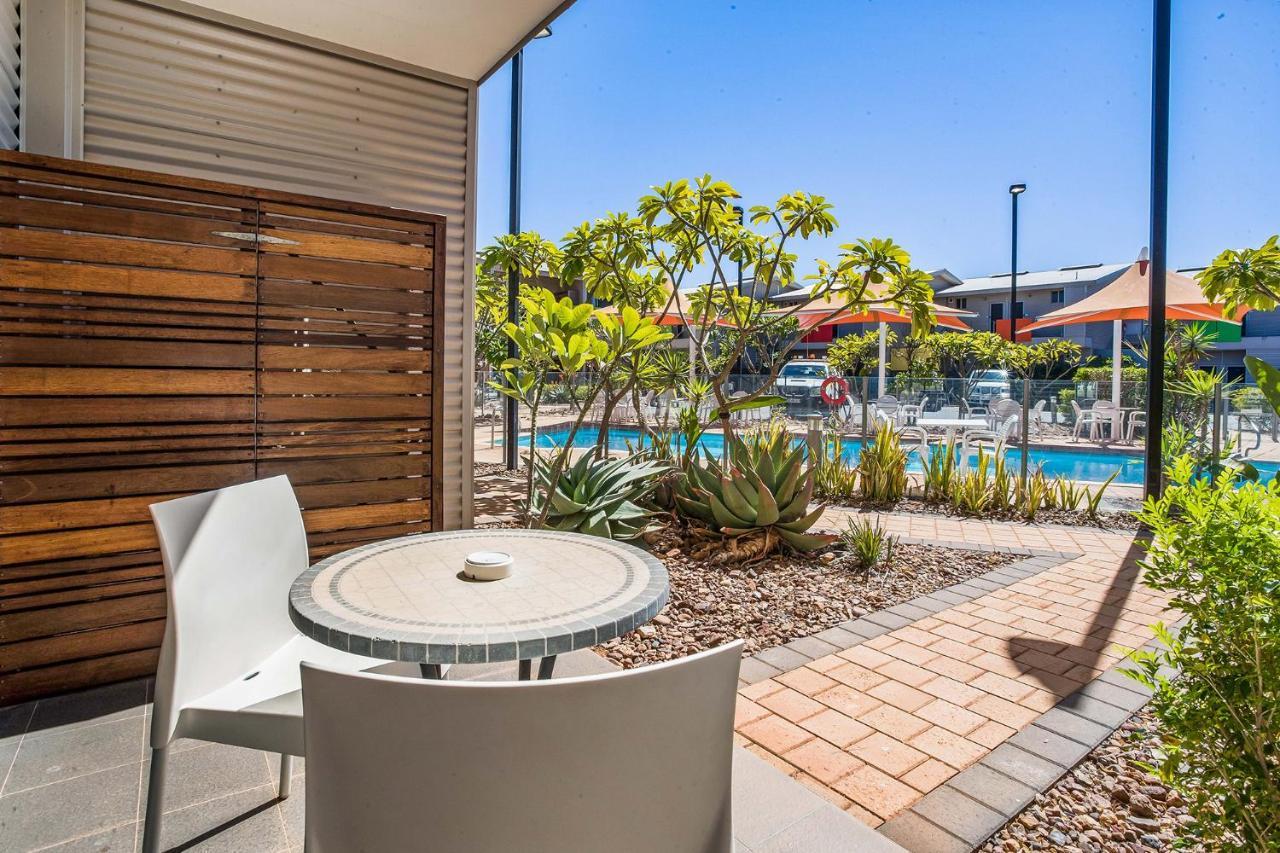 Onslow Beach Resort Esterno foto