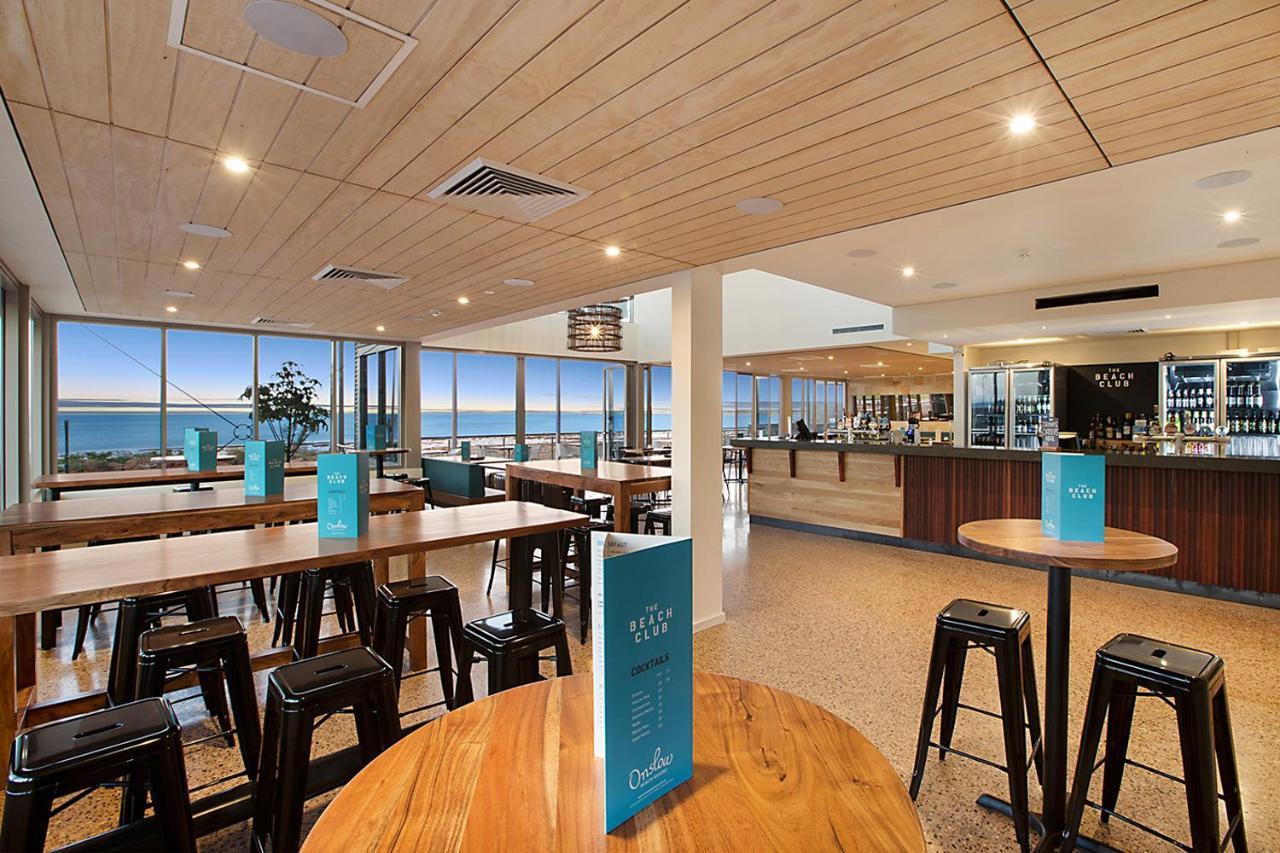 Onslow Beach Resort Esterno foto