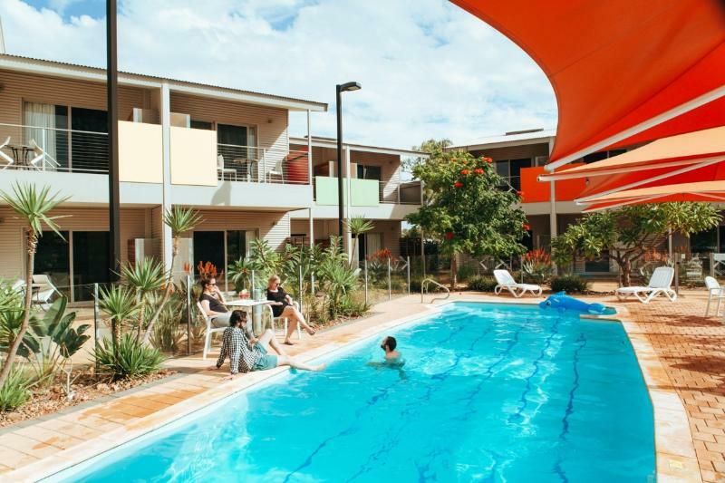 Onslow Beach Resort Esterno foto